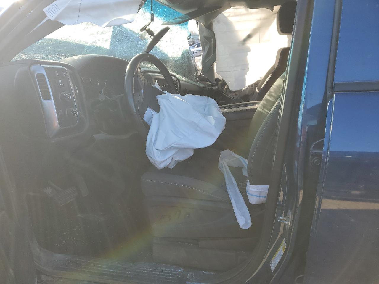 2016 Chevrolet Silverado - Image 7