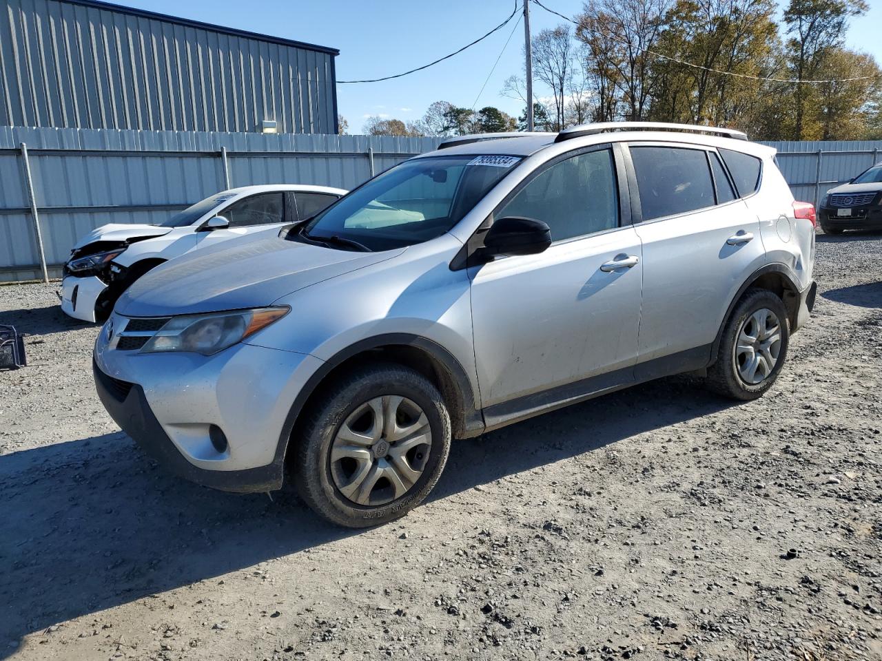 VIN JTMBFREV7FD138023 2015 TOYOTA RAV4 no.1