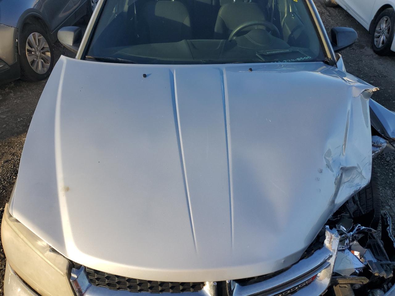 2012 Dodge Avenger - Image 11