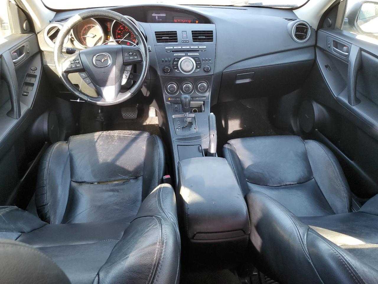 2011 Mazda 3 - Image 8