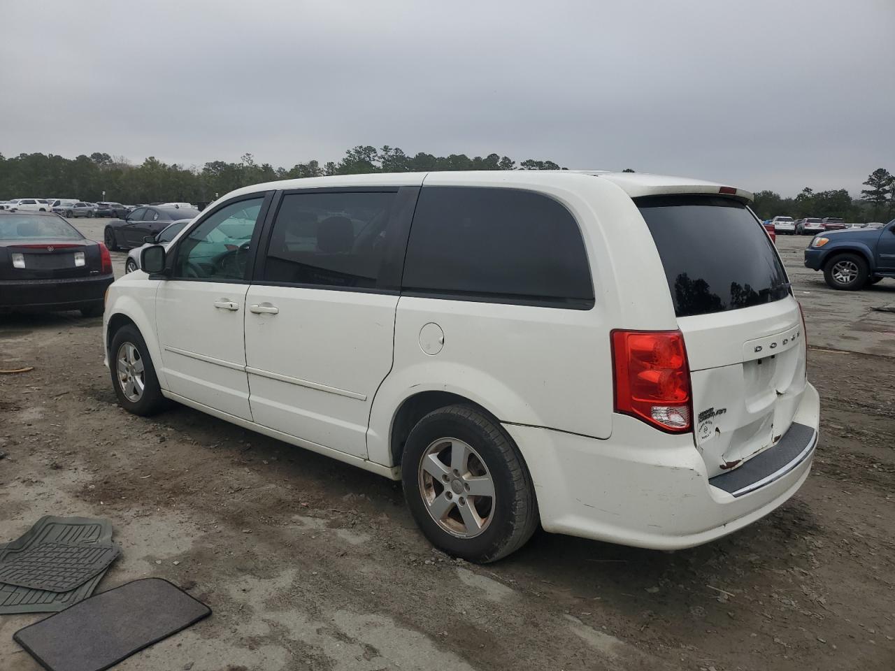 VIN 2C4RDGCGXDR528654 2013 DODGE CARAVAN no.2