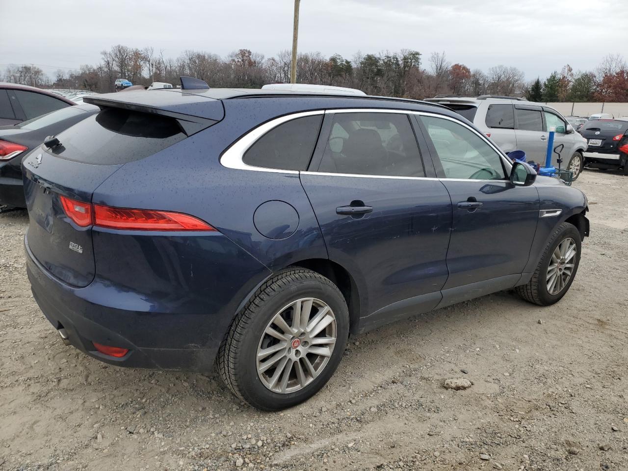 2017 Jaguar F-Pace - Image 3