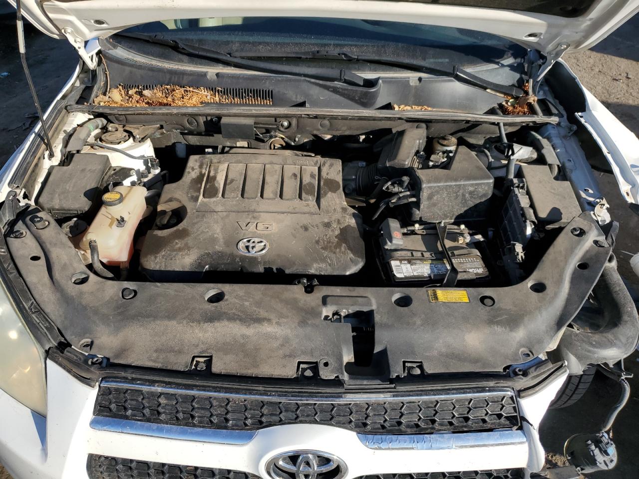 2011 Toyota RAV 4 - Image 13