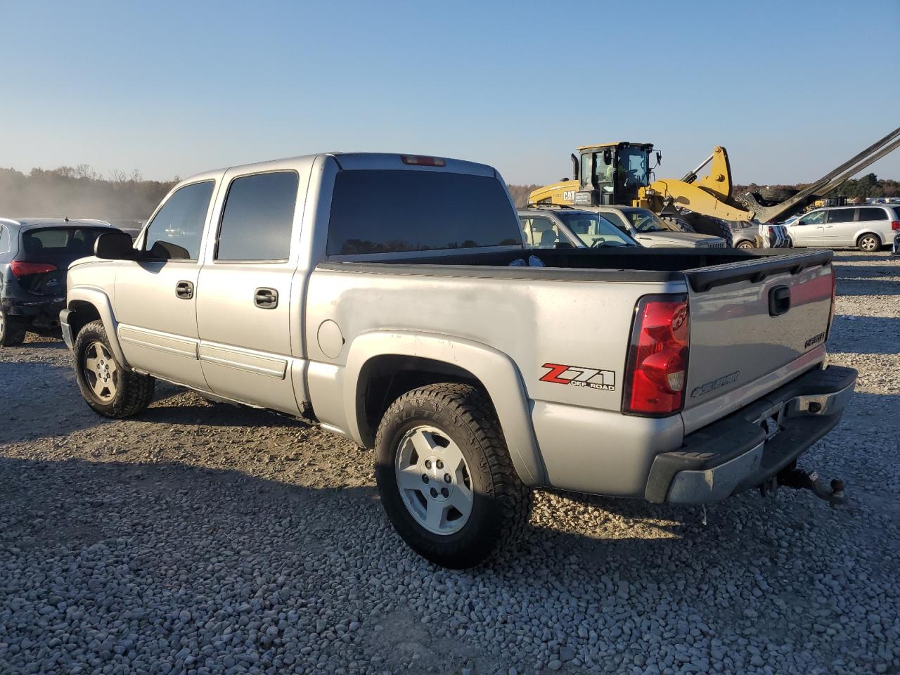 2005 Chevrolet Silverado - Image 2