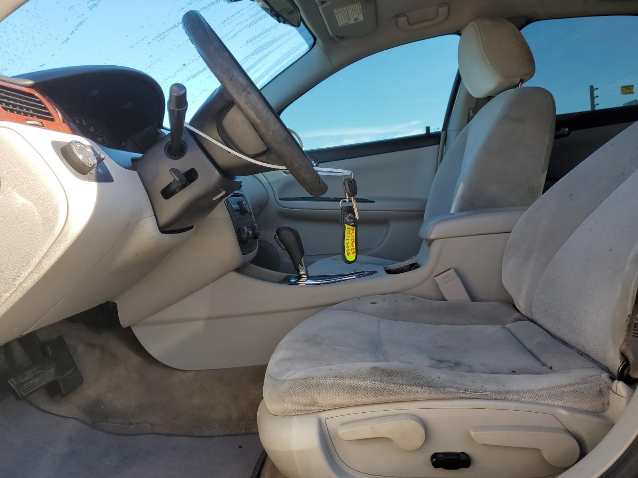 2010 Chevrolet Impala - Image 7