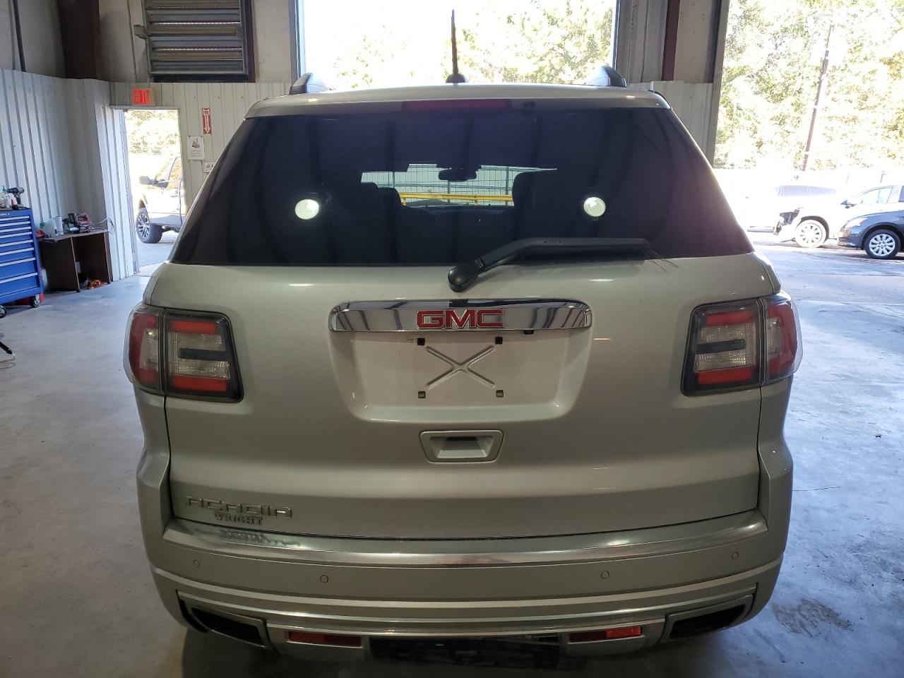 2016 GMC Acadia - Image 6