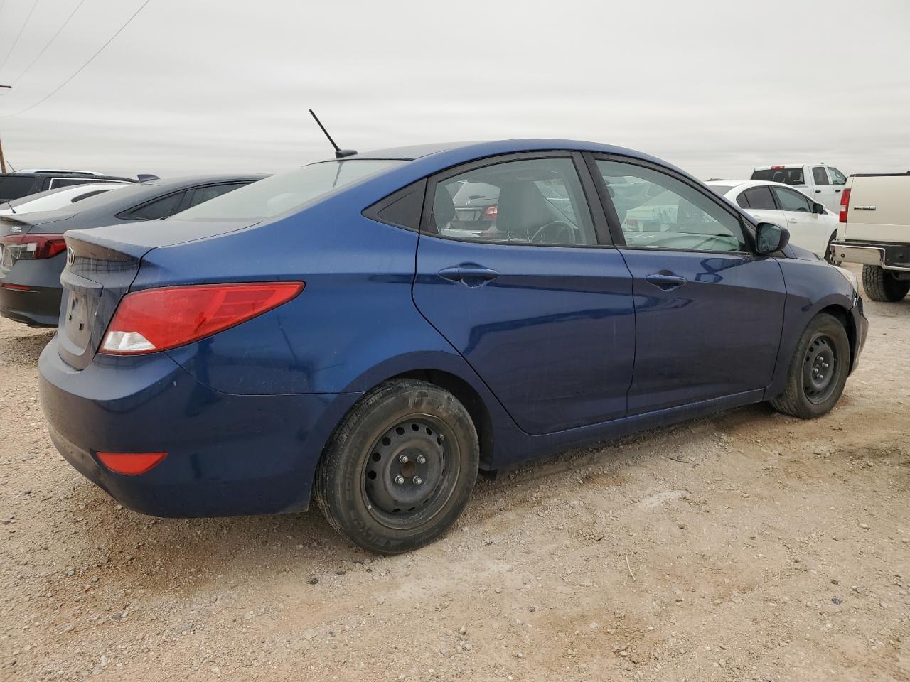 VIN KMHCT4AE1HU312351 2017 HYUNDAI ACCENT no.3