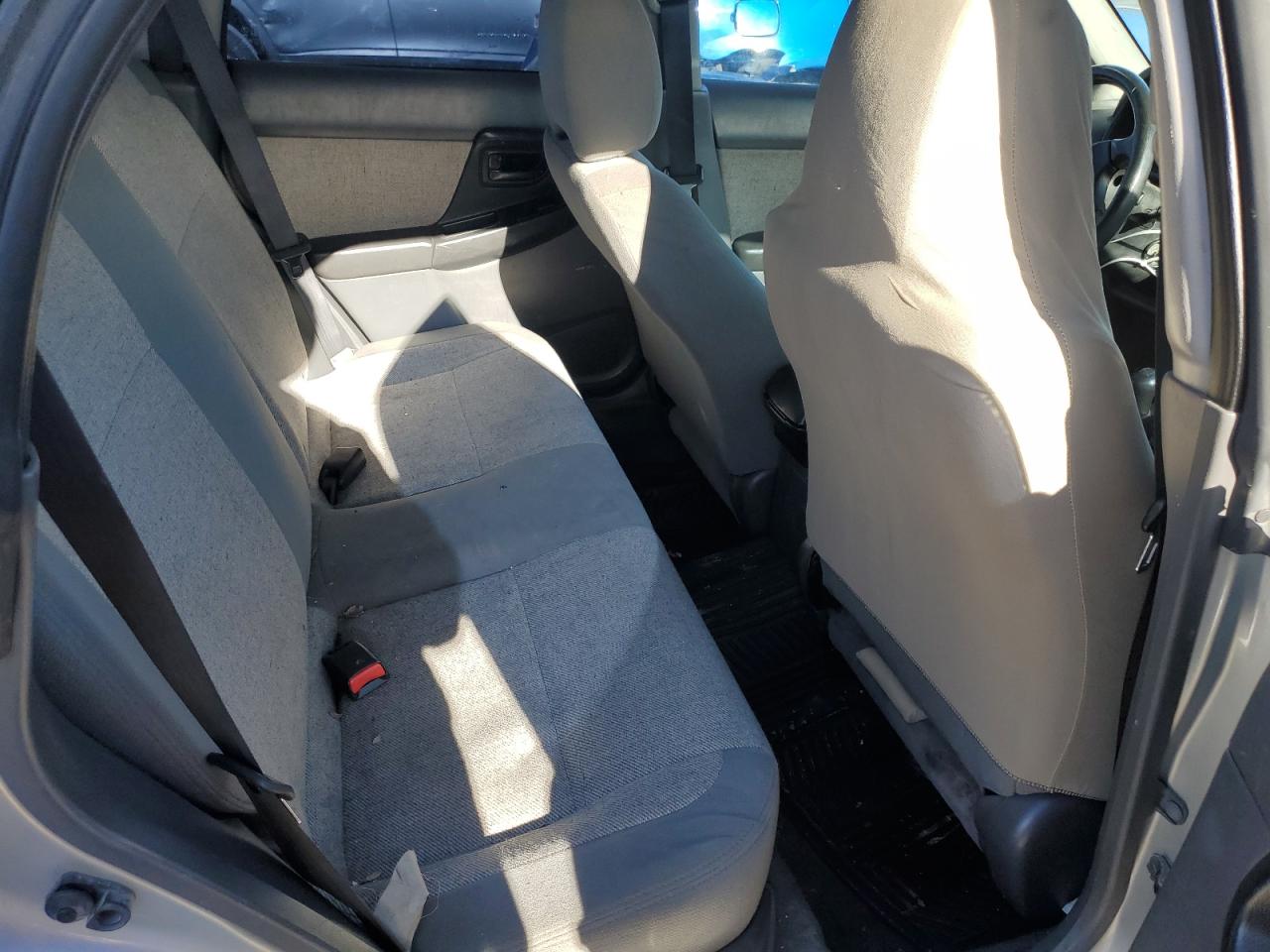 2004 Subaru Impreza - Image 10