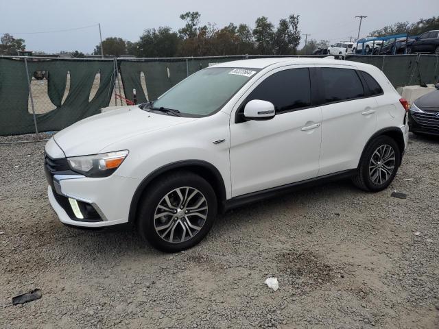  MITSUBISHI OUTLANDER 2018 Белы