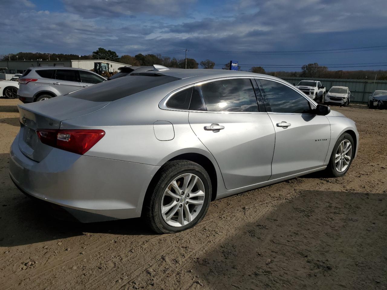 VIN 1G1ZD5ST9JF169635 2018 CHEVROLET MALIBU no.3