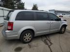 2009 Chrysler Town & Country Touring продається в Moraine, OH - Front End