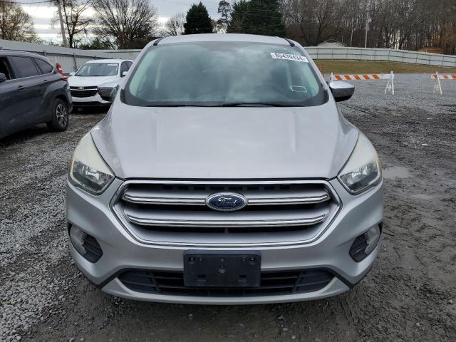  FORD ESCAPE 2017 Srebrny