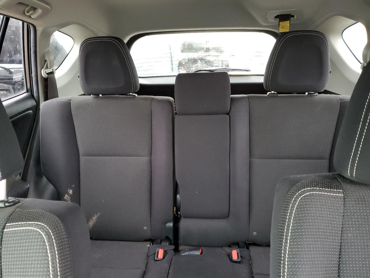 2017 Toyota RAV 4 - Image 10