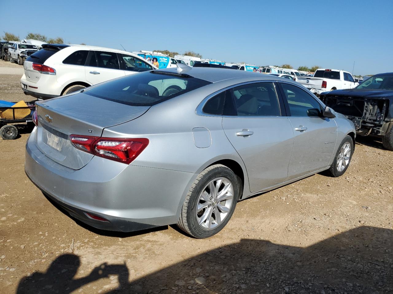 2020 Chevrolet Malibu - Image 3