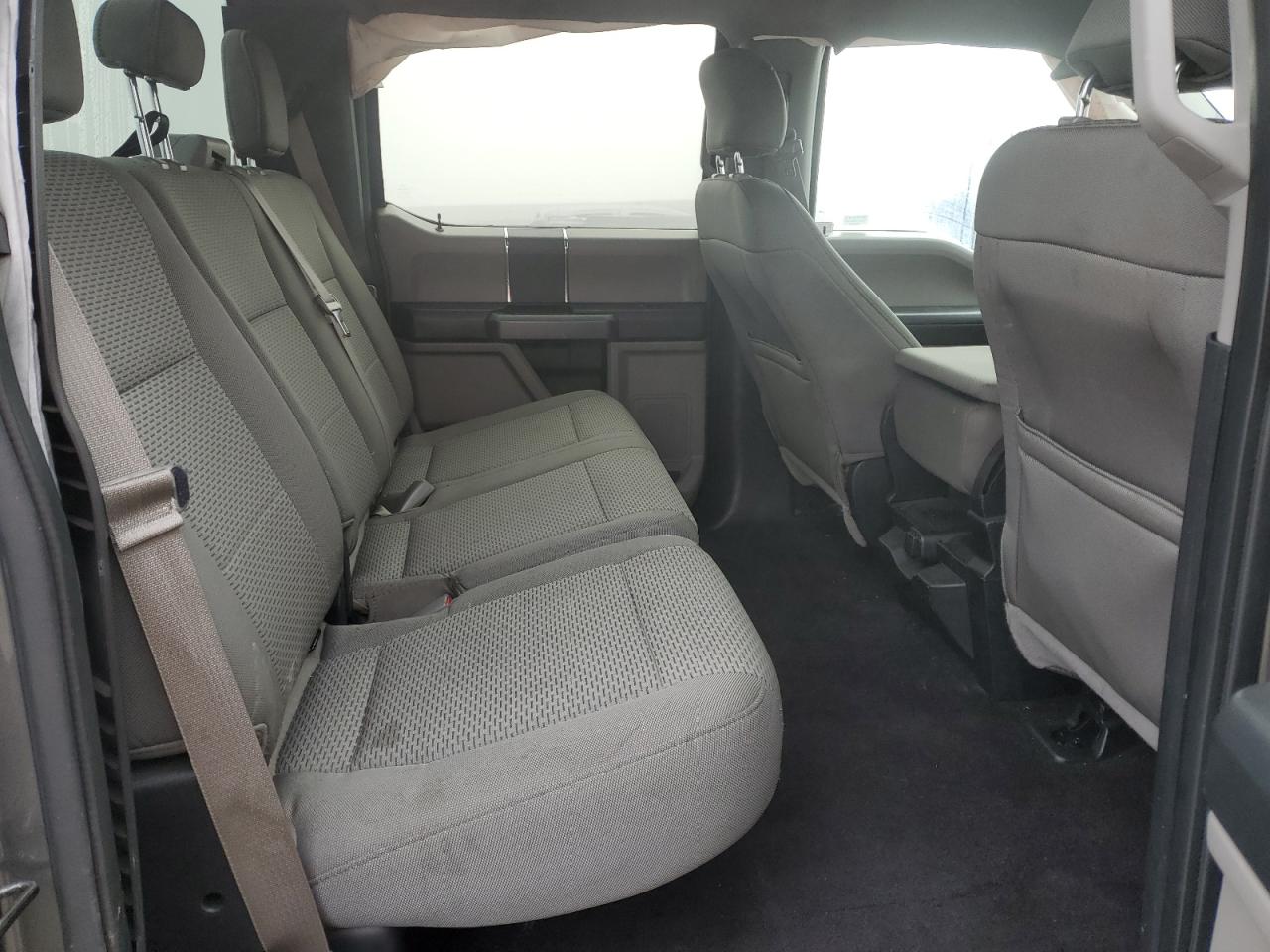 2016 Ford F-150 - Image 10