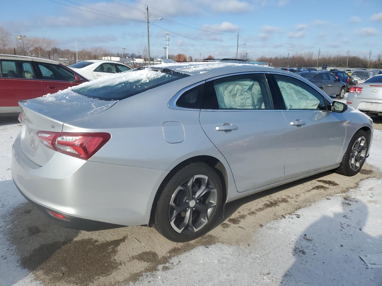 2022 Chevrolet Malibu - Image 3