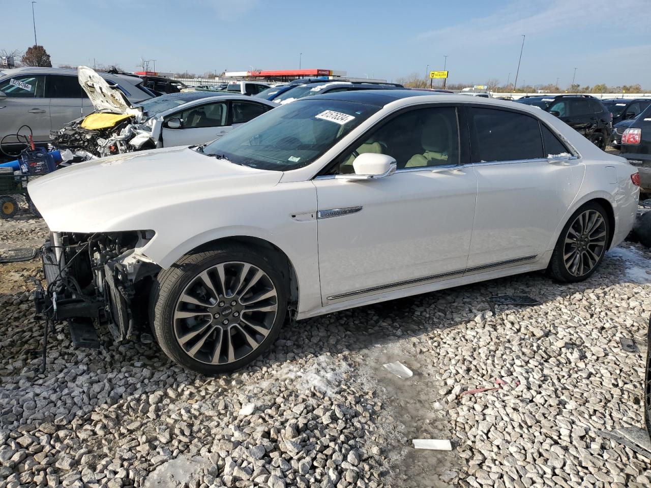 2017 Lincoln Continental - Image 1