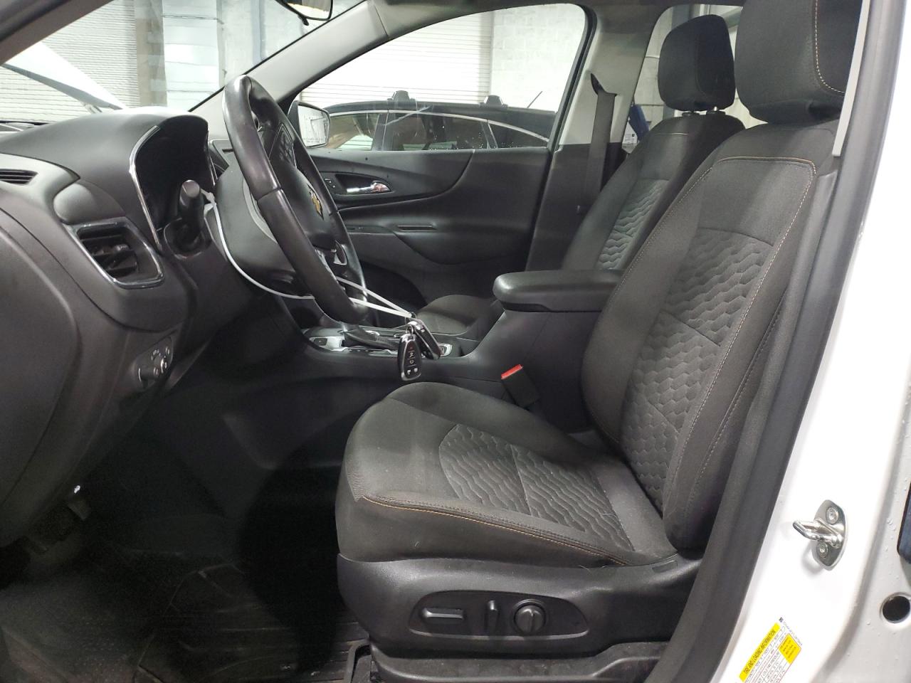 2020 Chevrolet Equinox - Image 7