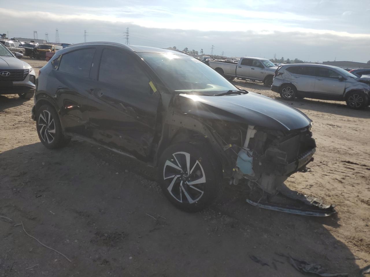 VIN 3CZRU5H16KG715153 2019 HONDA HR-V no.4