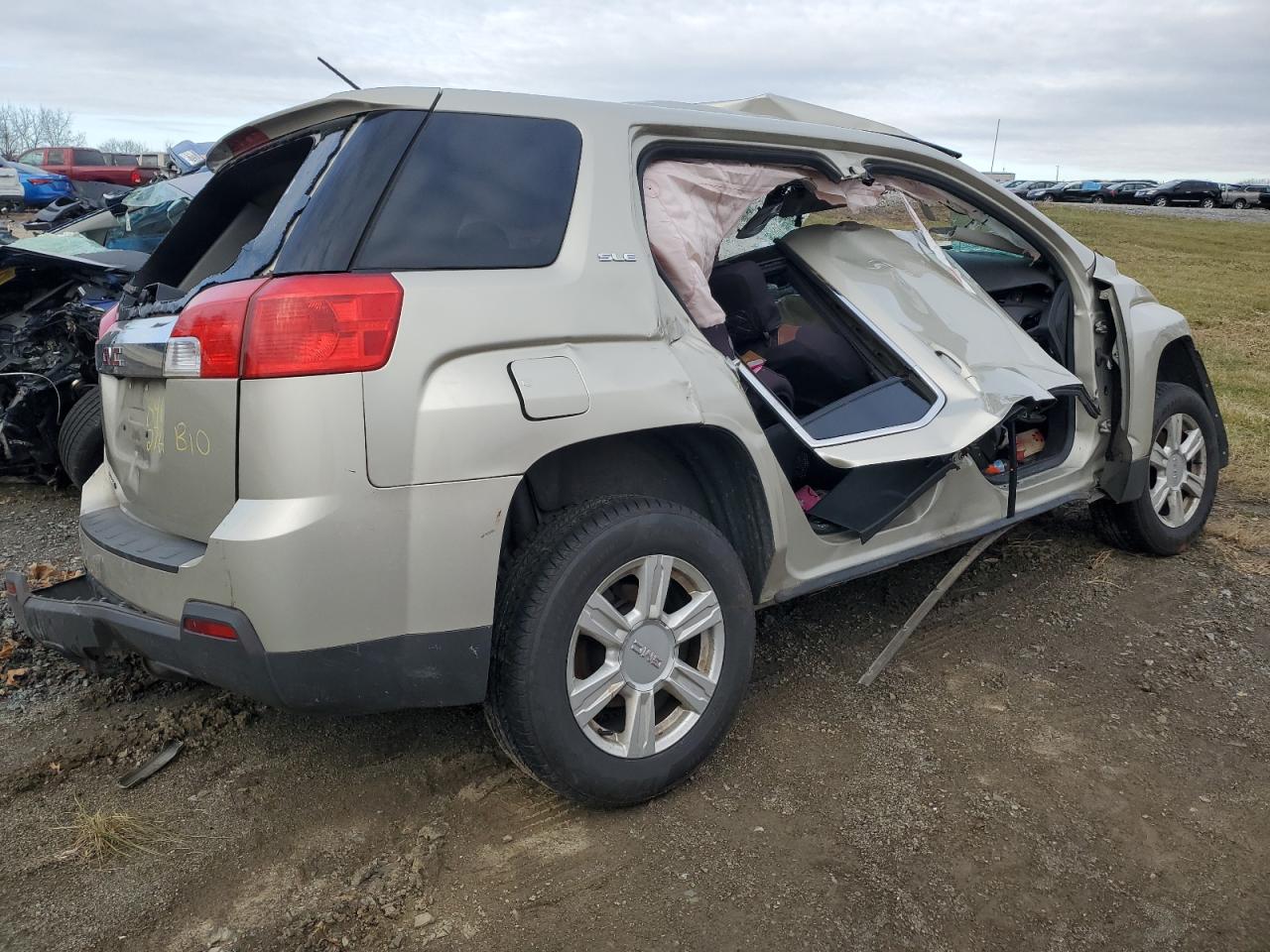 2015 GMC Terrain - Image 3