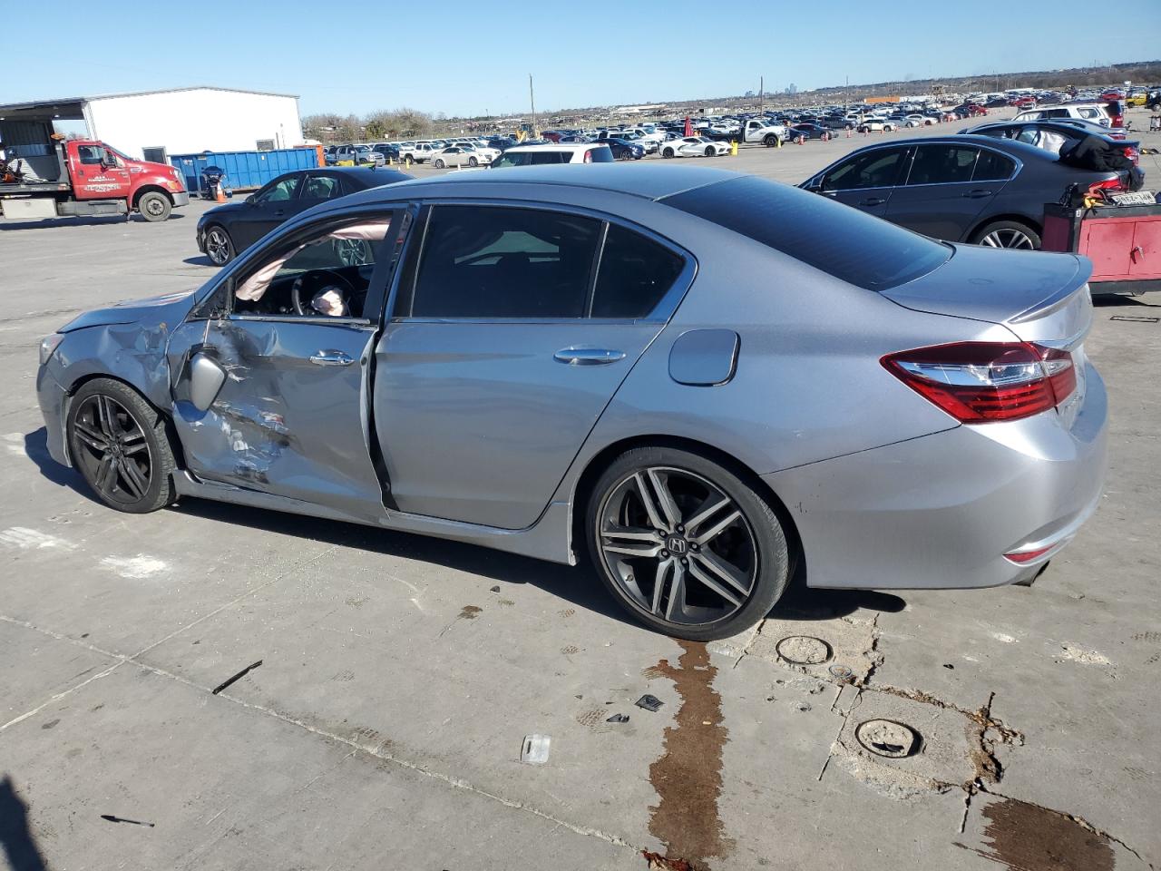 VIN 1HGCR2F10HA085220 2017 HONDA ACCORD no.2