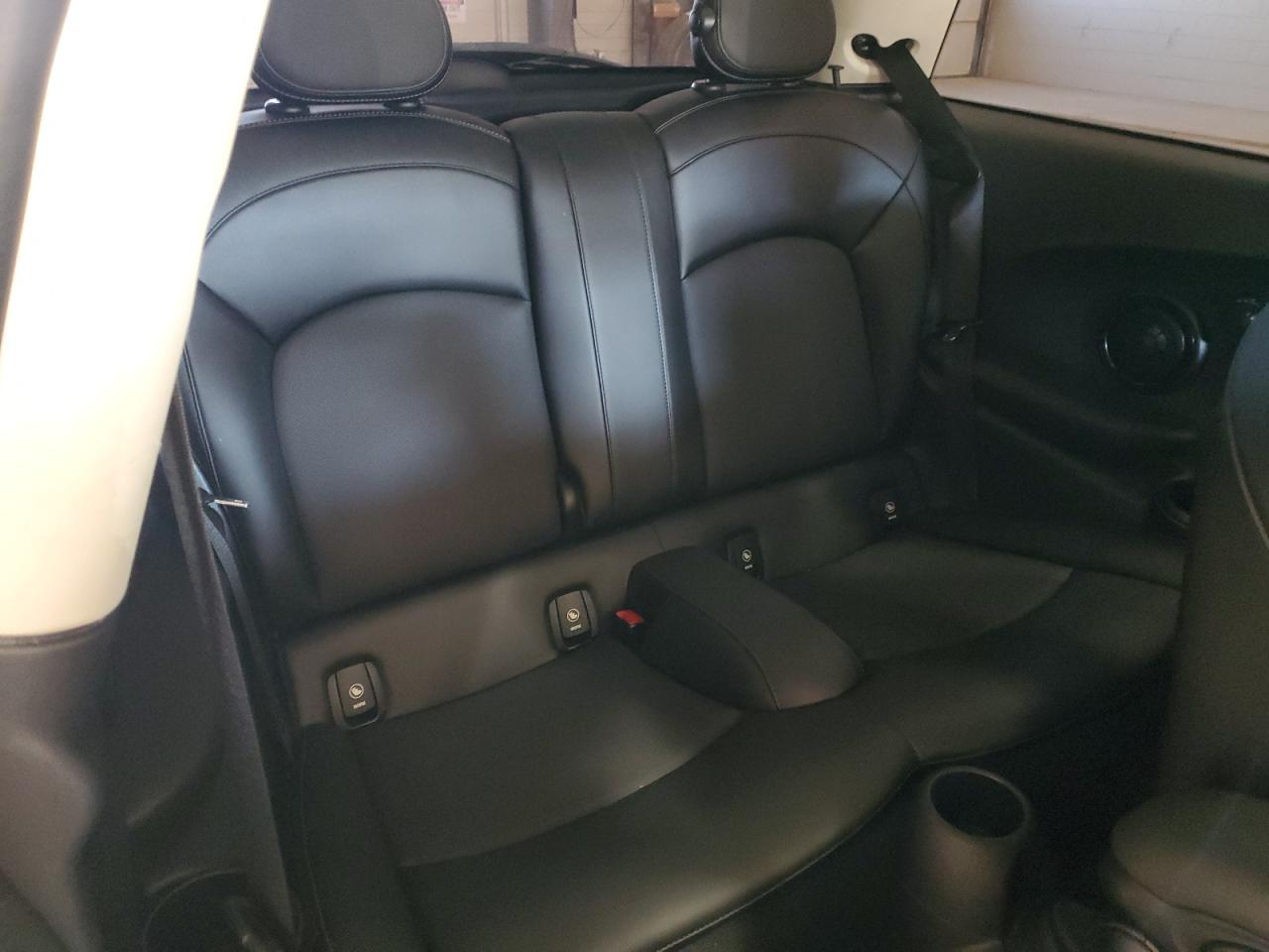 2017 MINI Cooper - Image 10