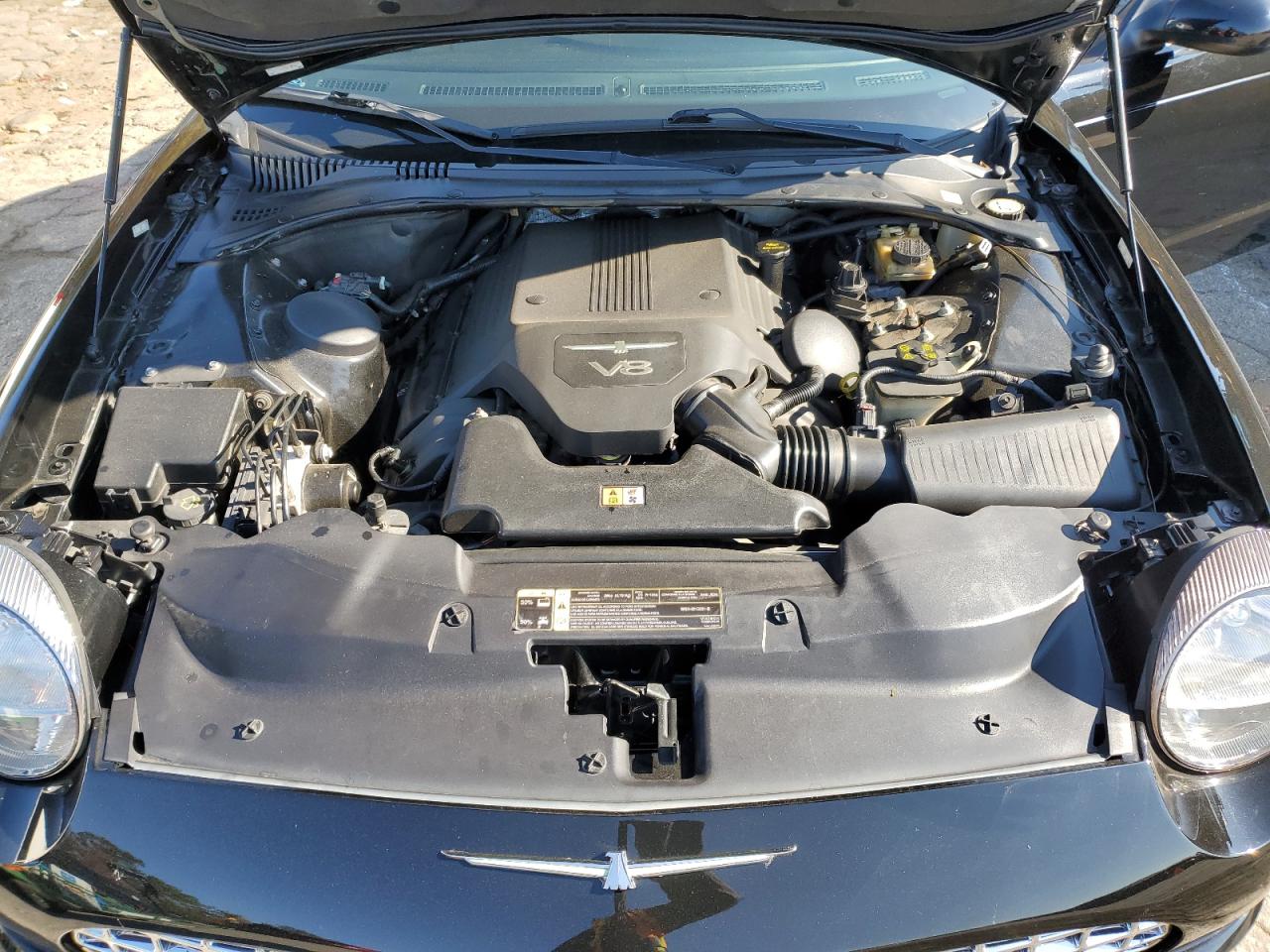 2005 Ford Thunderbird - Image 11