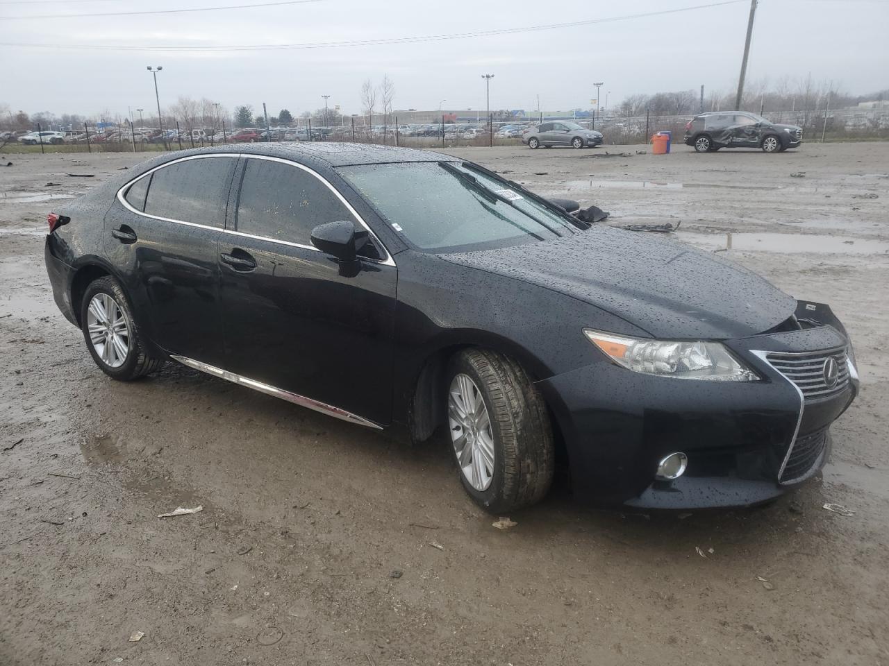 2015 Lexus ES - Image 4