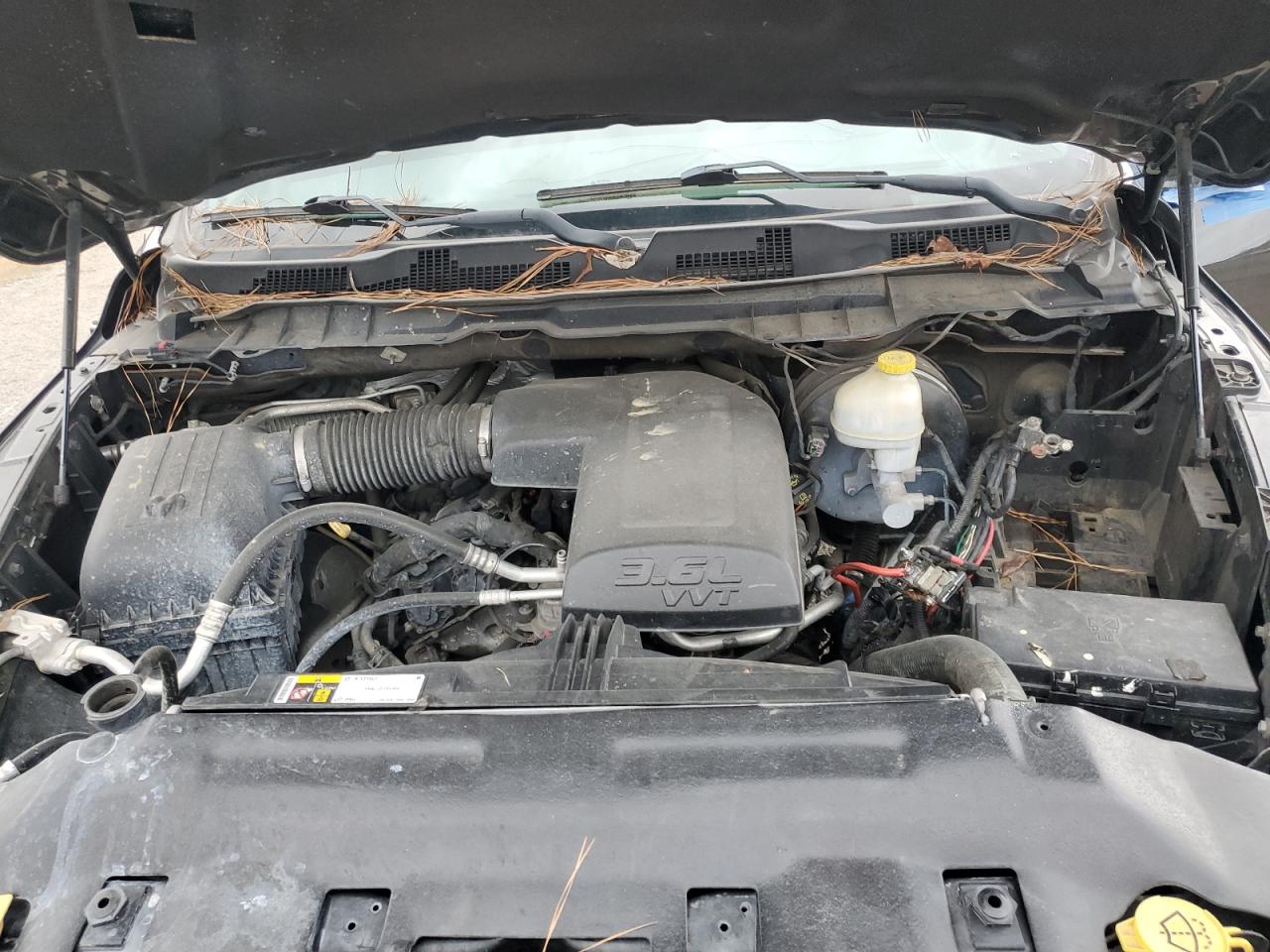 2016 RAM 1500 - Image 11