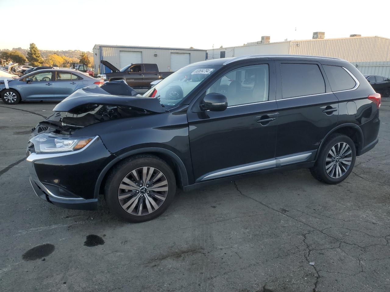 2019 Mitsubishi Outlander - Image 1