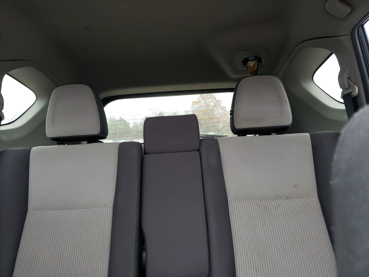 2015 Toyota RAV 4 - Image 10