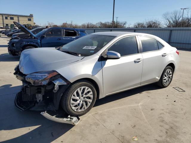  TOYOTA COROLLA 2018 Srebrny