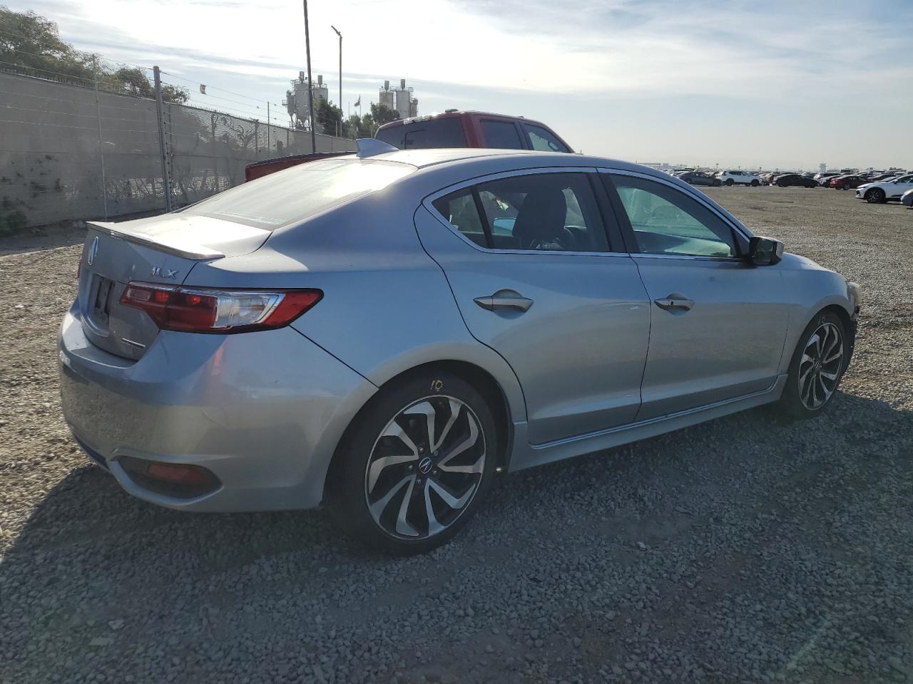 VIN 19UDE2F41JA004709 2018 ACURA ILX no.3