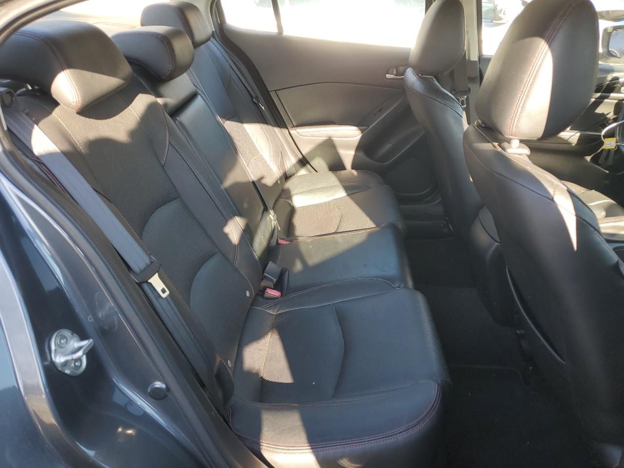 2014 Mazda 3 - Image 10