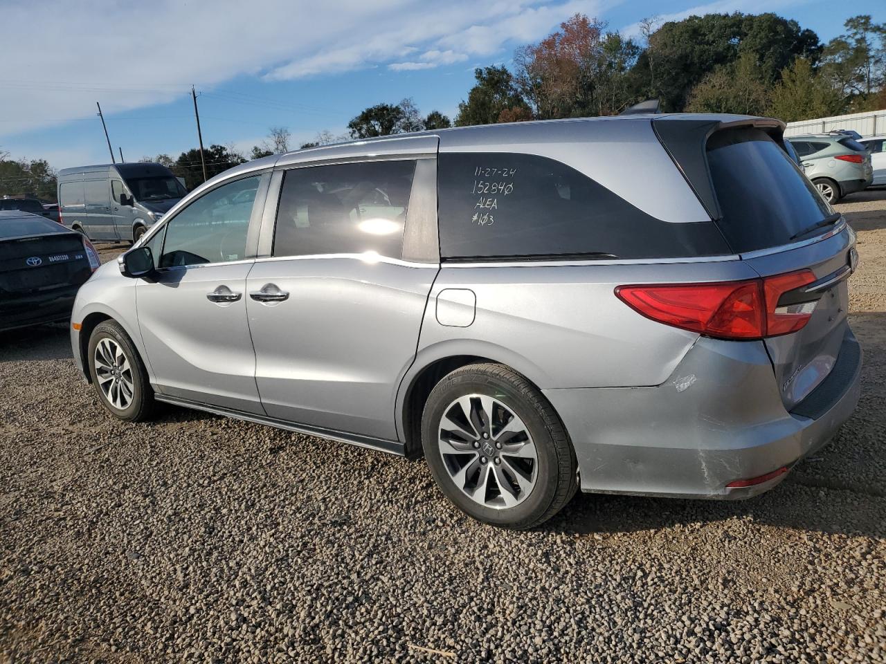 2022 Honda Odyssey - Image 2