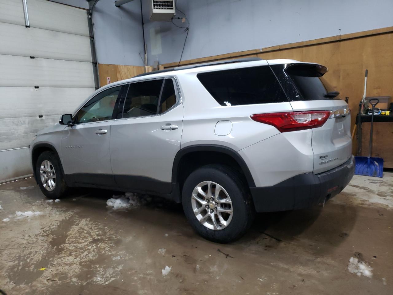 2020 Chevrolet Traverse - Image 2