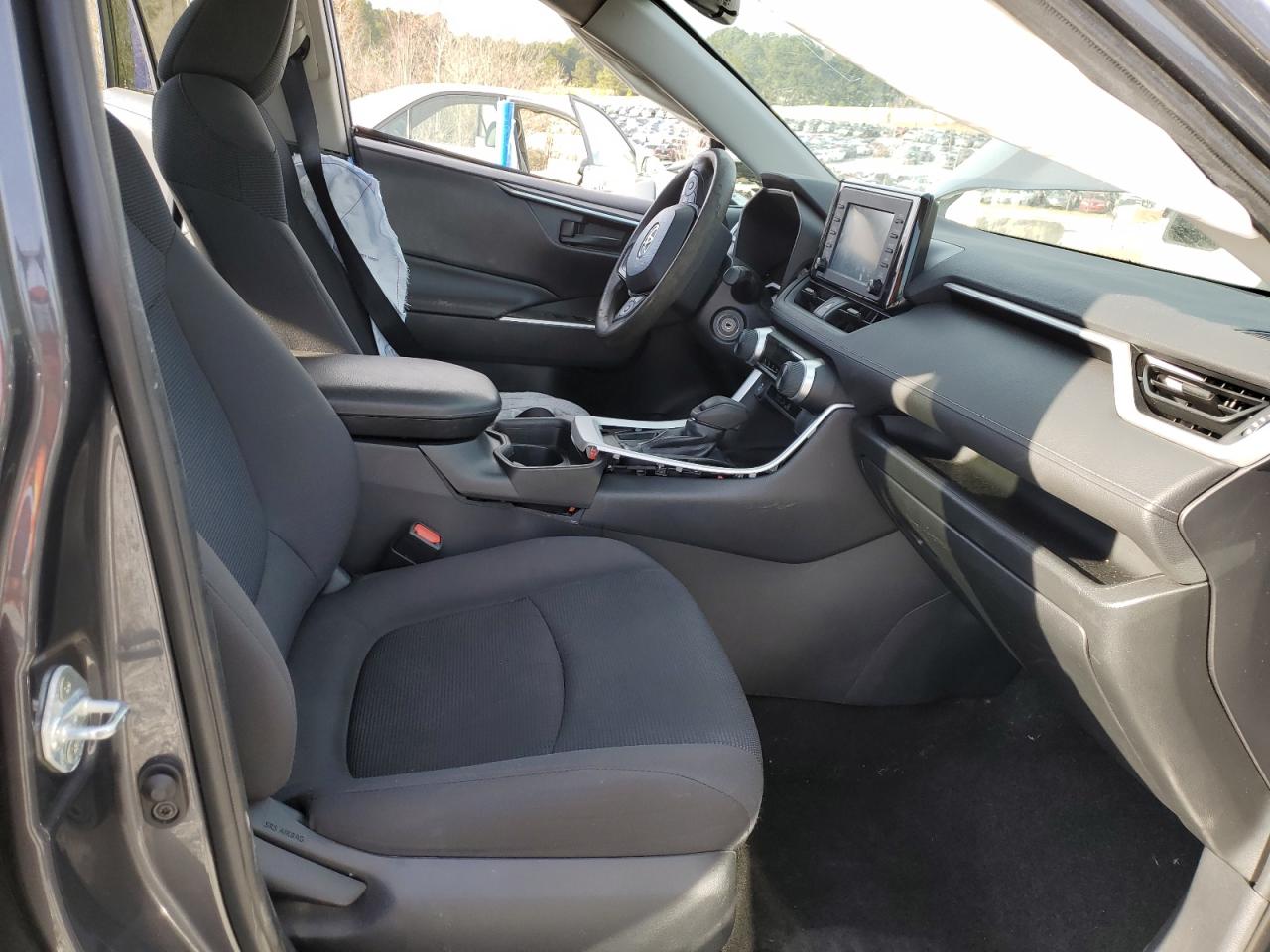 2019 Toyota RAV 4 - Image 7