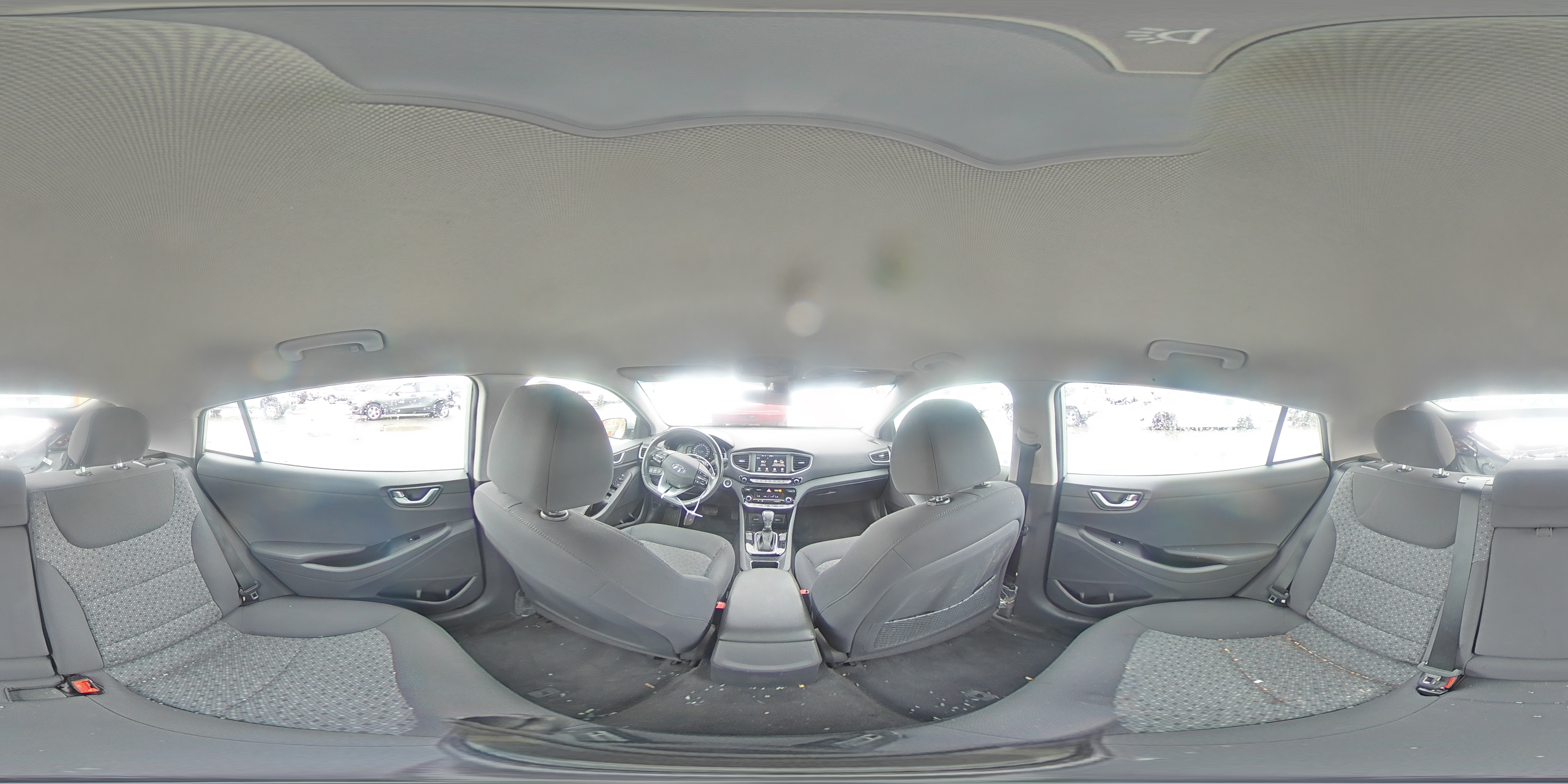 2018 Hyundai IONIQ - Image 13