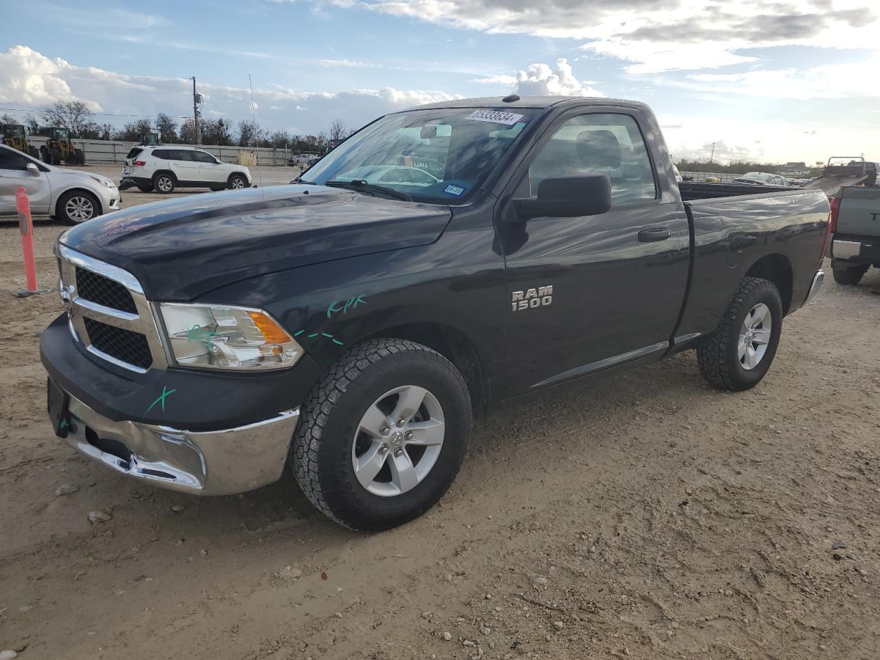 VIN 3C6JR6AG7JG195172 2018 RAM 1500 no.1