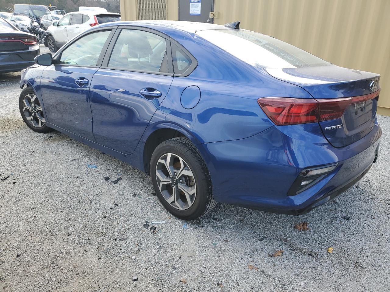 VIN 3KPF24AD4LE205913 2020 KIA FORTE no.2