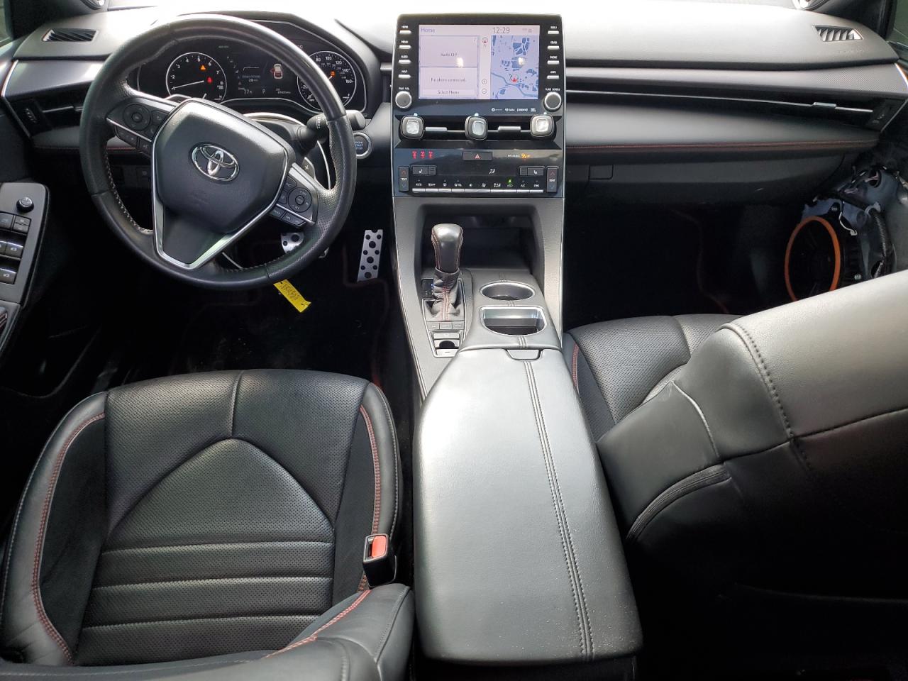 2021 Toyota Avalon - Image 8