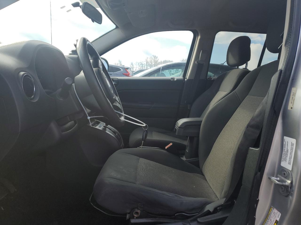 2011 Jeep Compass - Image 7