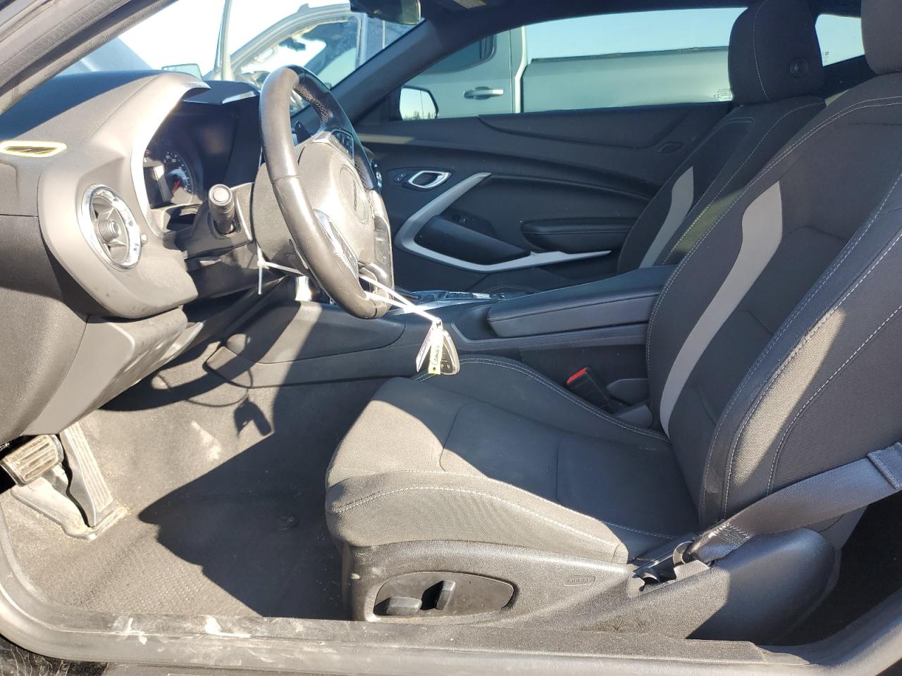 2019 Chevrolet Camaro - Image 7