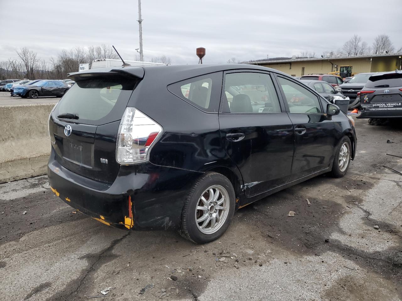 VIN JTDZN3EU4E3304220 2014 TOYOTA PRIUS no.3