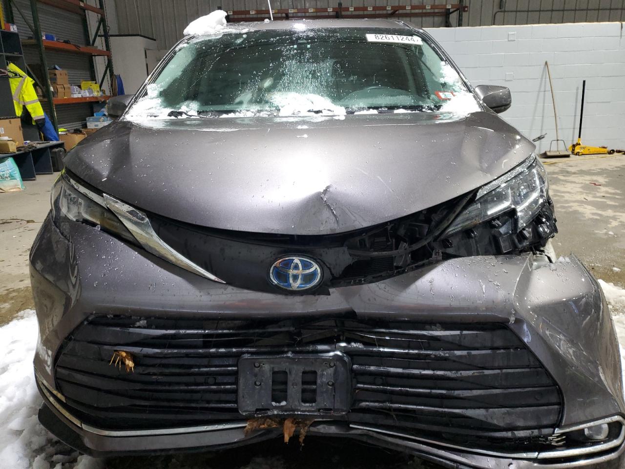 2021 Toyota Sienna - Image 5