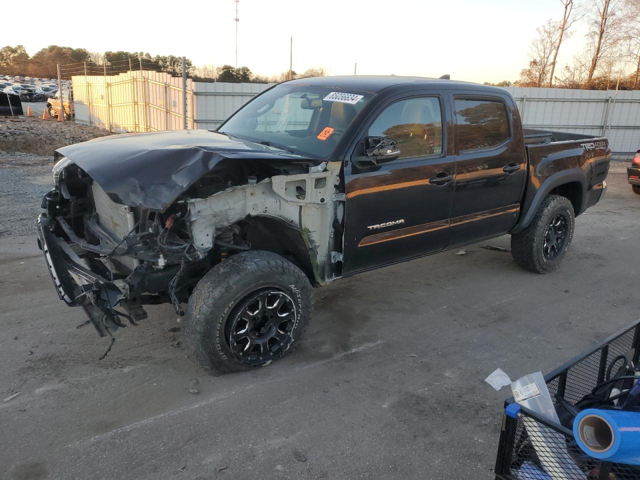 VIN 5TFCZ5AN6HX051113 2017 TOYOTA TACOMA no.1