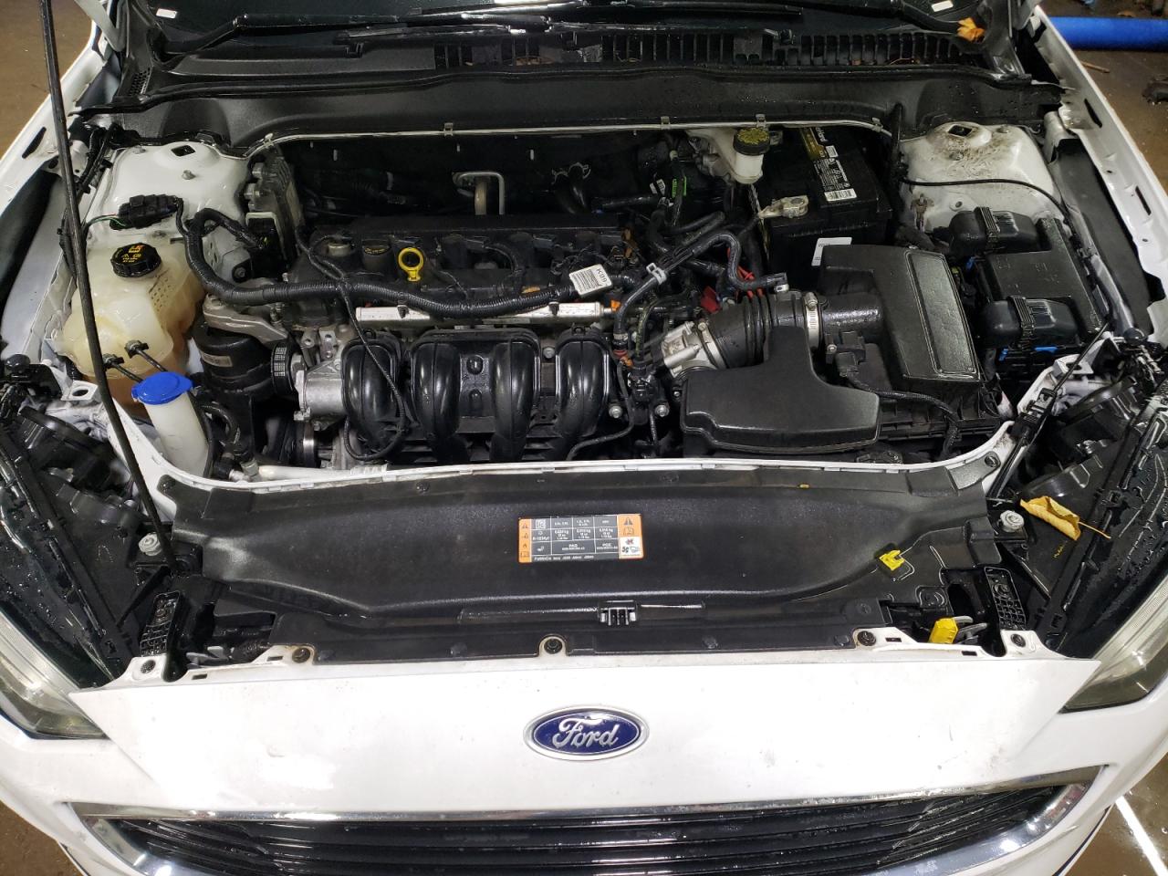 2020 Ford Fusion - Image 11