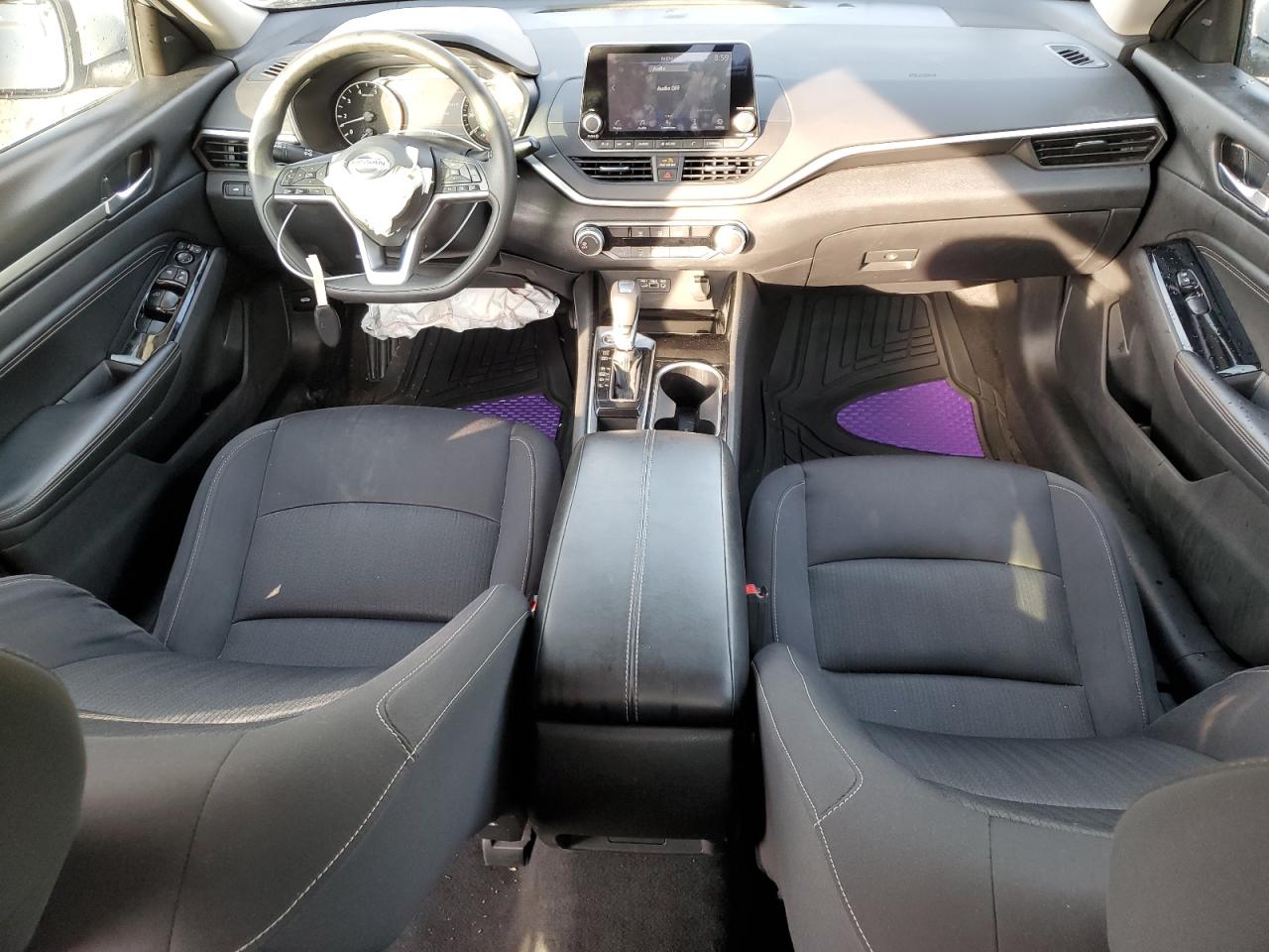 2021 Nissan Altima - Image 8