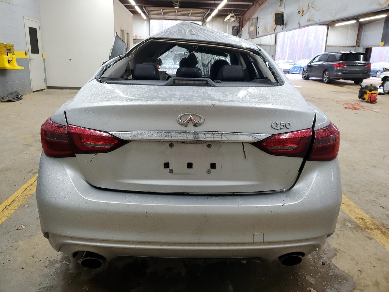 2018 Infiniti Q50 - Image 6