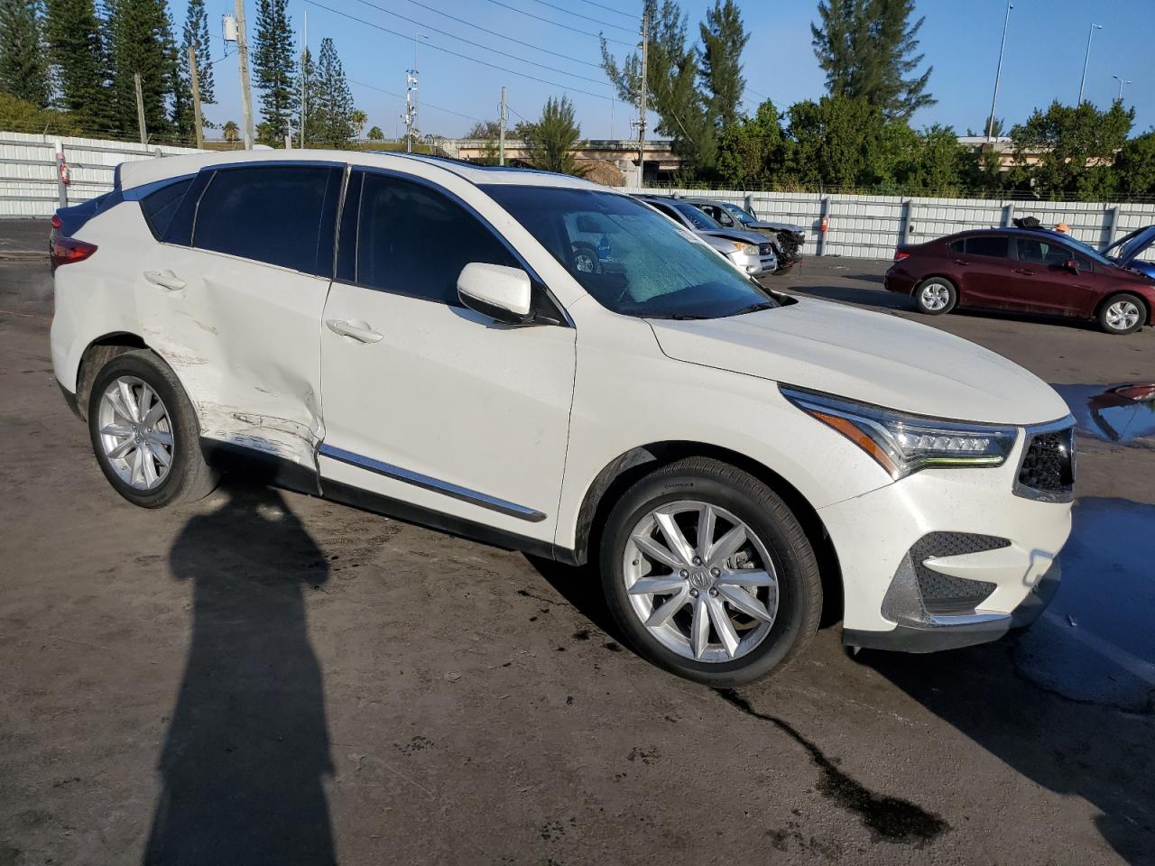 VIN 5J8TC1H36KL013556 2019 ACURA RDX no.4